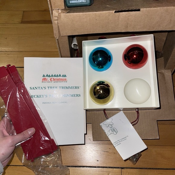 New 1994 Mr Christmas Santa's Tree Trimmers Animated 4Ft Ladder WORKS Complete - Picture 16 of 16